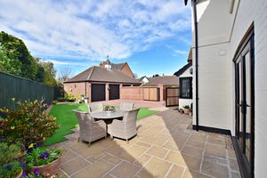 Photo 22- click for photo gallery